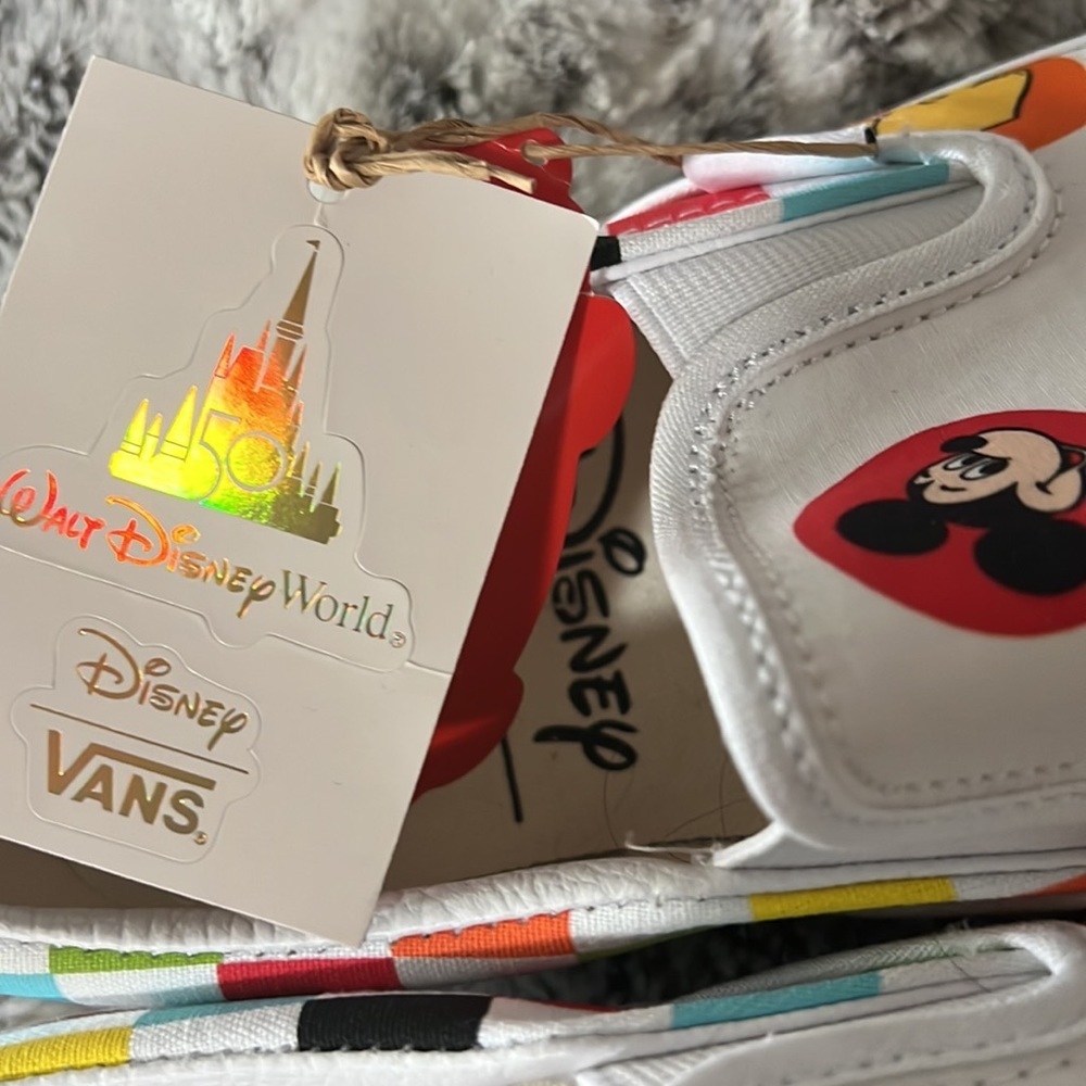 Disney Mickey Polka Dot Vans Sneakers Slip On - Picture 3 of 3